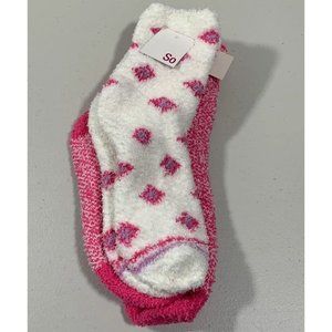 New w/ Tags 2 Pairs of SO Plush Slippers Socks Pink Size 9-11